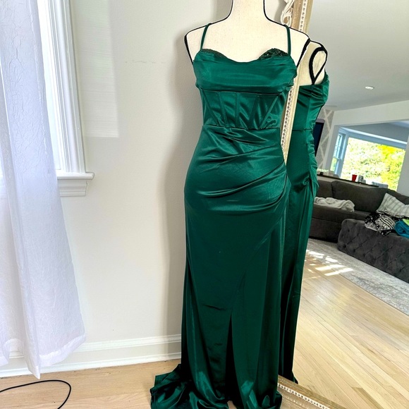 Fashion Nova Dresses & Skirts - ❤️‍🔥🔥 Satin Maxi Gown ❤️‍🔥🔥 Absurdly Stunning